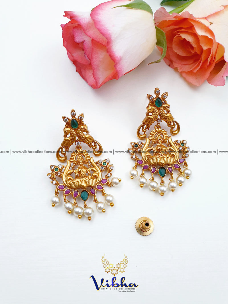 Indu Lakshmi Necklace With Earrings - VCCNE5459